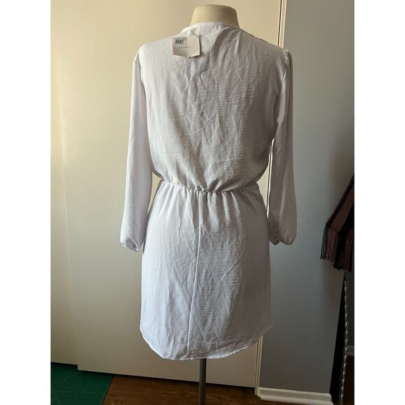 Fraiche by J Long sleeve Tie Front Dress size medium - Picture 4 of 6